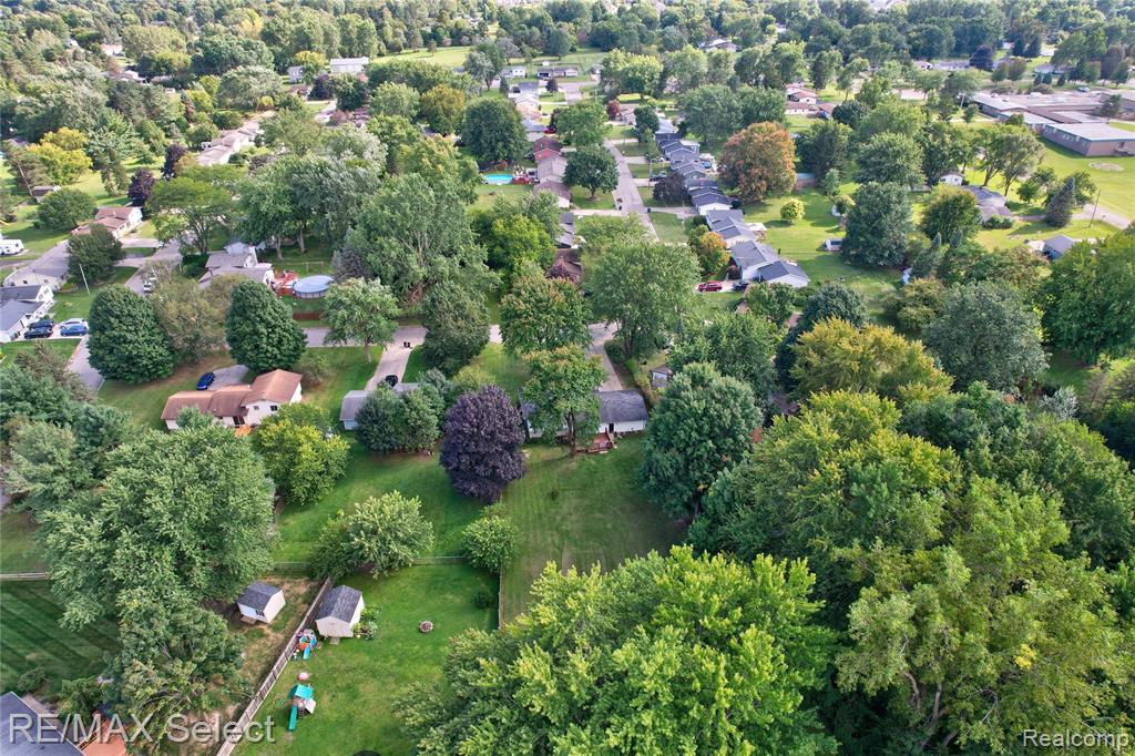 5368 Dunbar Drive, Grand Blanc, MI 48439 — Photo 35