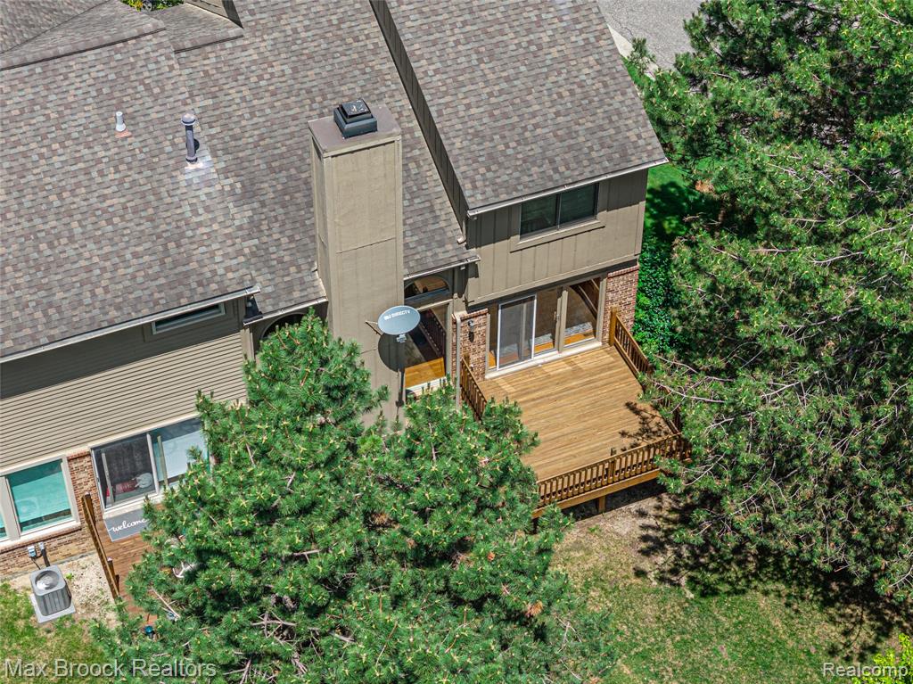 6452 Aspen Ridge Boulevard, West Bloomfield, MI — Photo 25