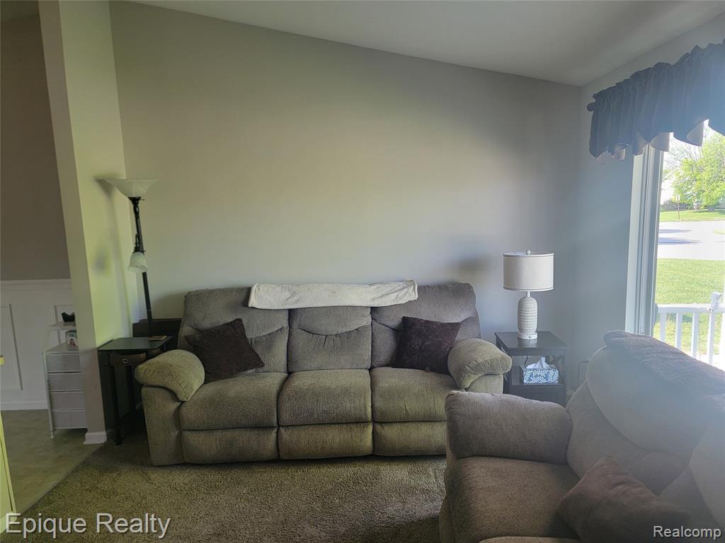 753 Applegate Drive, Marysville, MI 48040 — Photo 9