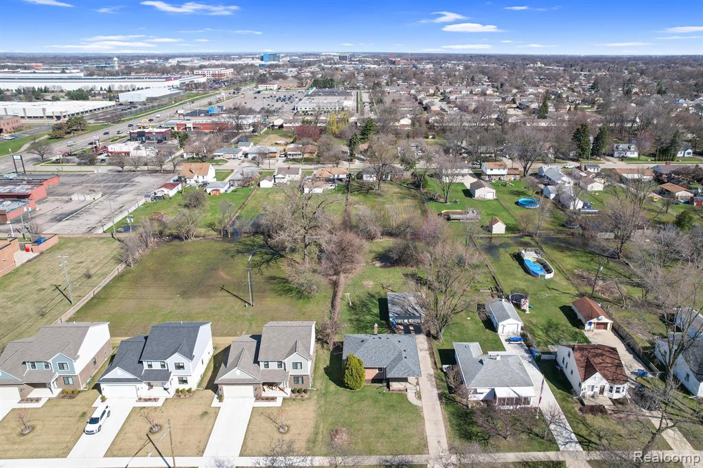 8155 VERMONT Avenue, Warren, MI 48093 — Photo 11