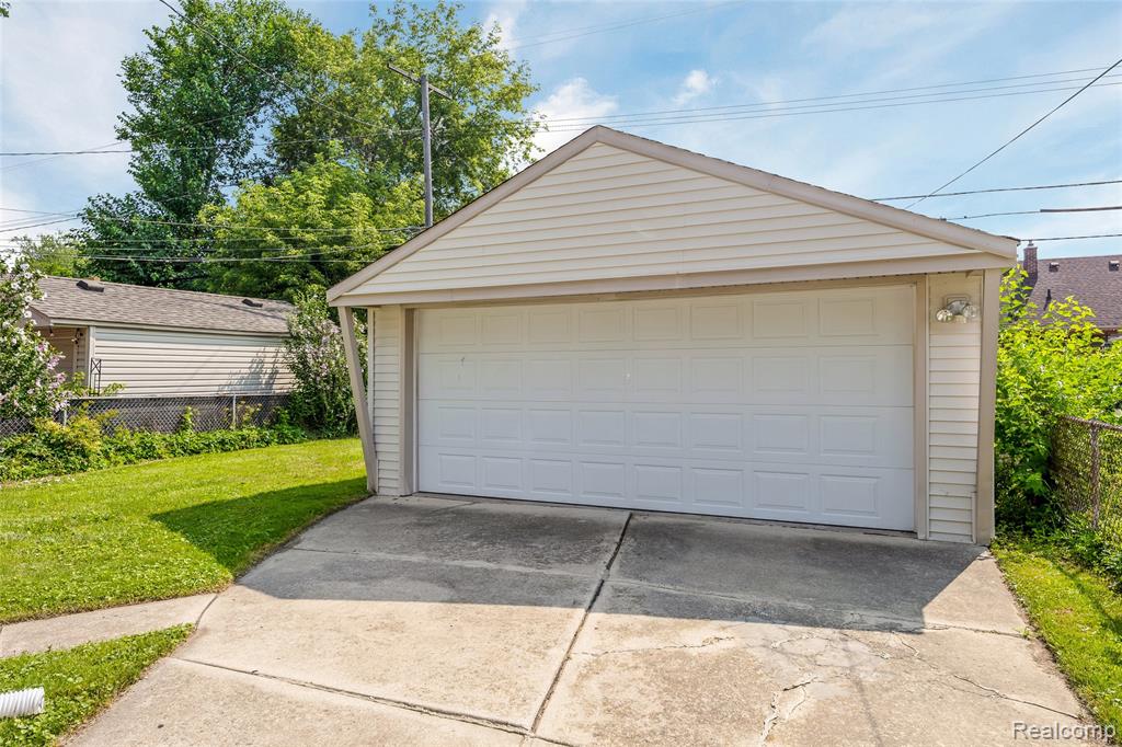 6455 Mayfair Street, Taylor, MI 48180 — Photo 5