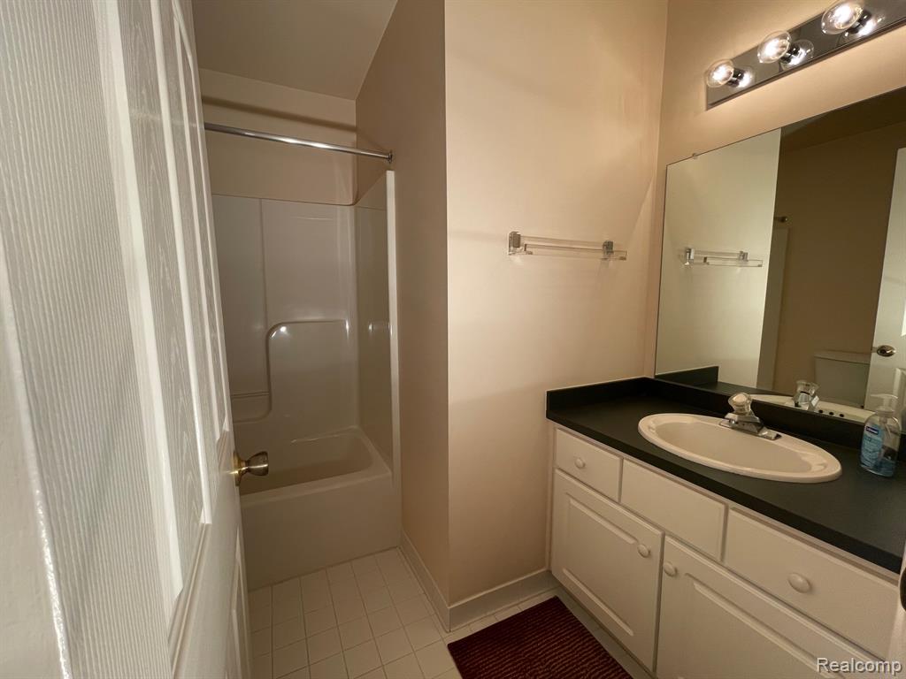 10385 Tophill, Hartland, MI 48353 — Photo 22
