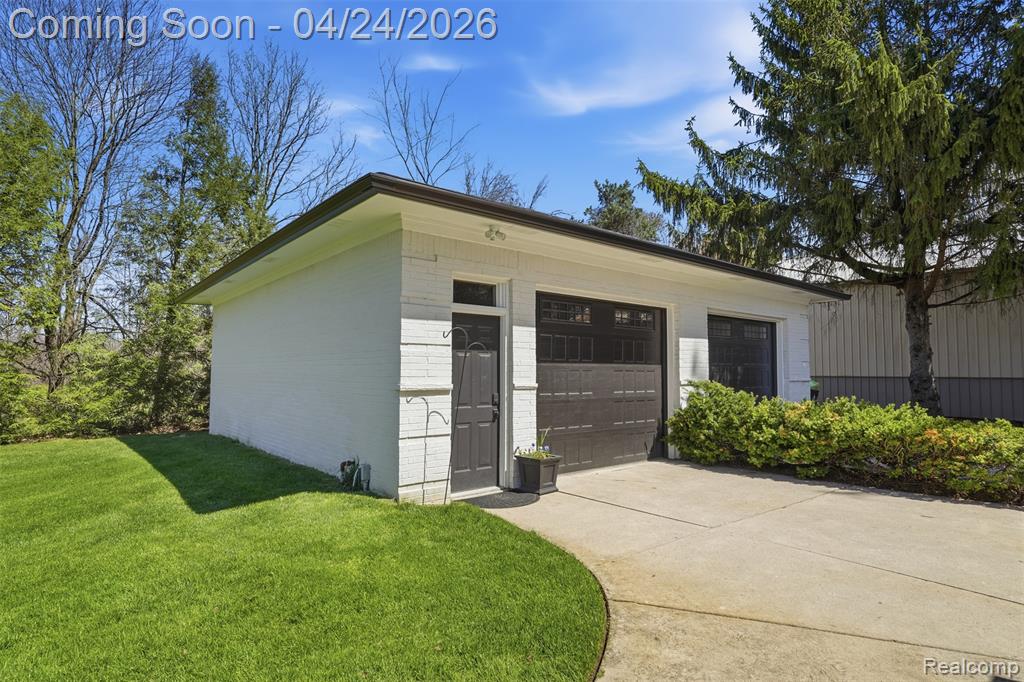 46790 W 11 Mile Road, Novi, MI — Photo 48