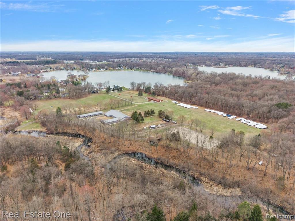 1109 Castlewood Street, White Lake, MI — Photo 16