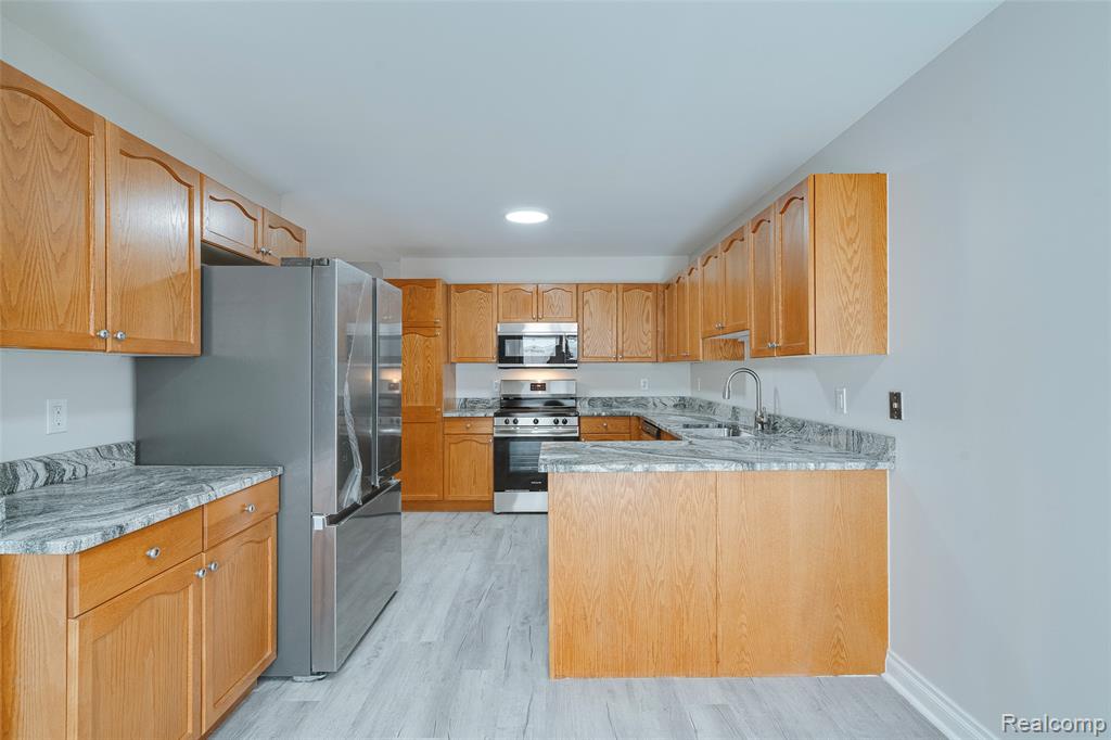 6170 N NEWBURGH Road, Westland, MI — Photo 28
