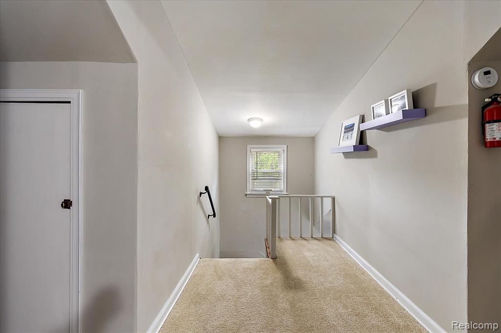 854 PINECREST Drive, Ferndale, MI 48220 — Photo 19