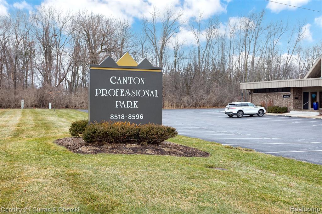 8544 N CANTON CENTER Road, Canton, MI 48187 — Photo 25