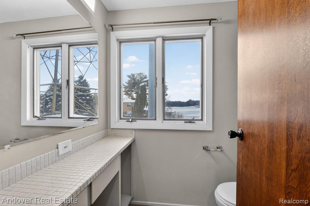 4055 Mitchell Drive, Flint, MI 48506 — Photo 21