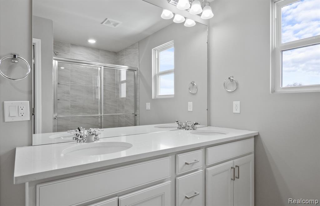 4076 NOTTINGHAM Circle, Clarkston, MI — Photo 8