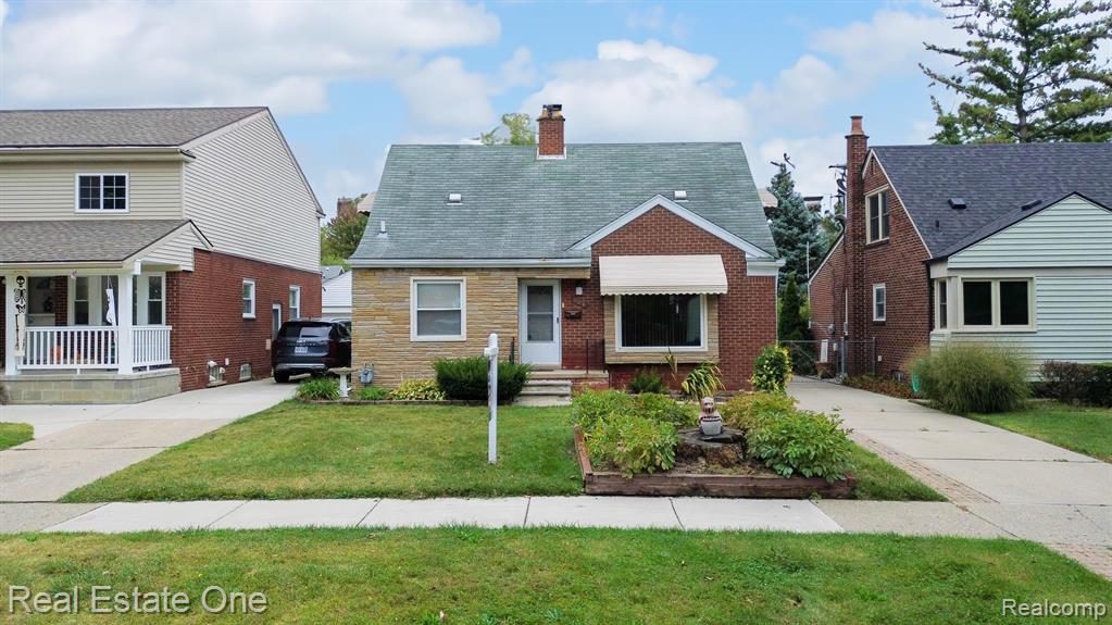 604 KINGSBURY Avenue, Dearborn, MI 48128 — front exterior