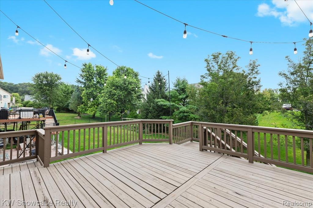 4254 Warrington Drive, Wixom, MI 48393 — Photo 38