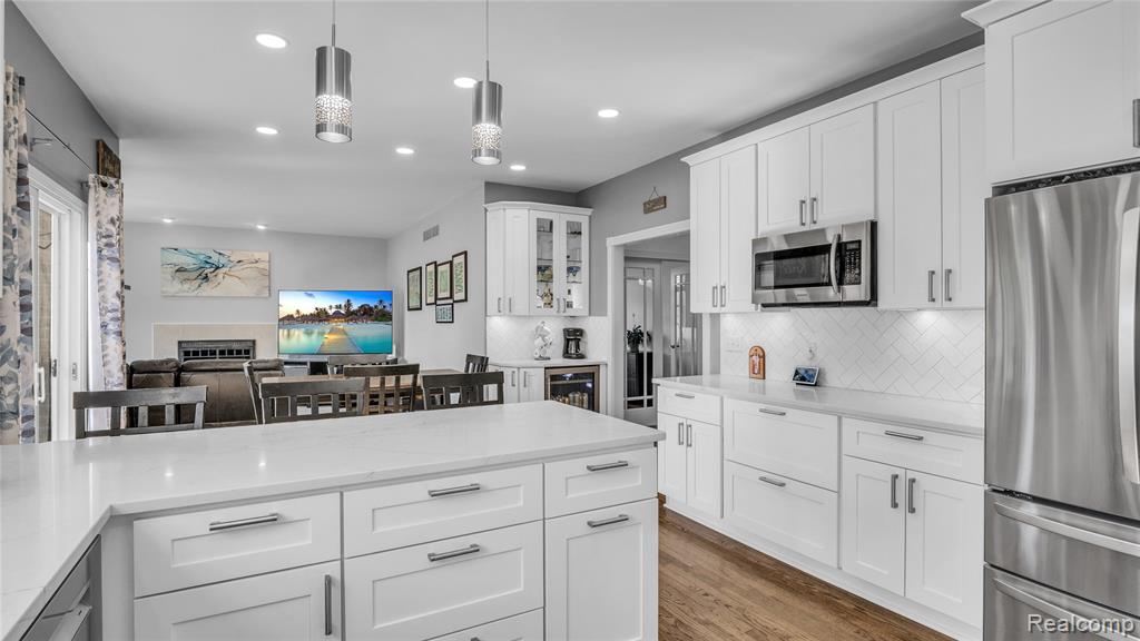 46743 Crosswick Drive, Canton, MI 48187 — Photo 12