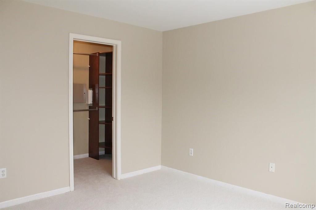 4163 BERKELEY Avenue, Canton, MI 48188 — Photo 19