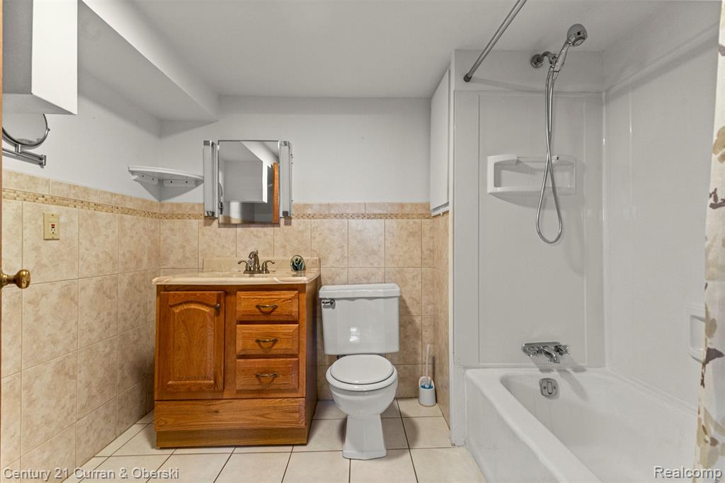 6106 N Charlesworth Street, Dearborn Heights, MI 48127 — Photo 19