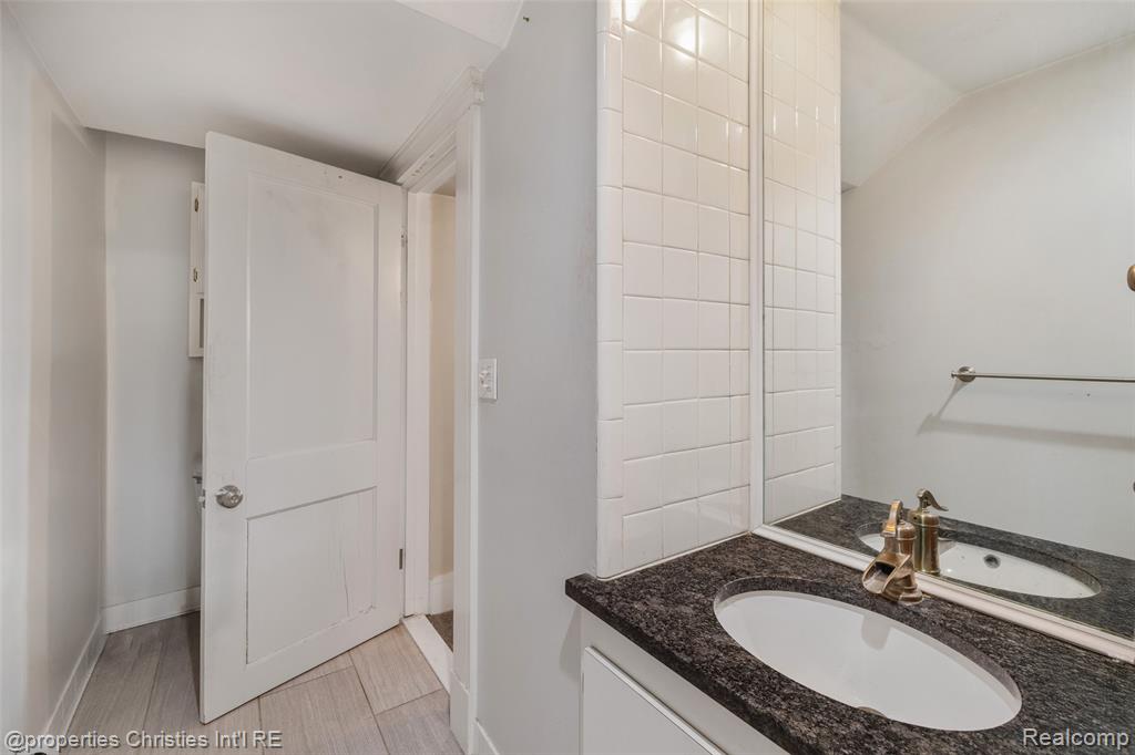808 Ann Street, Birmingham, MI 48009 — Photo 18