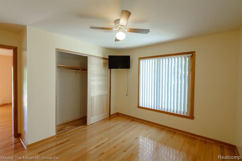 49335 WEAR Road, Belleville, MI 48111 — Photo 32