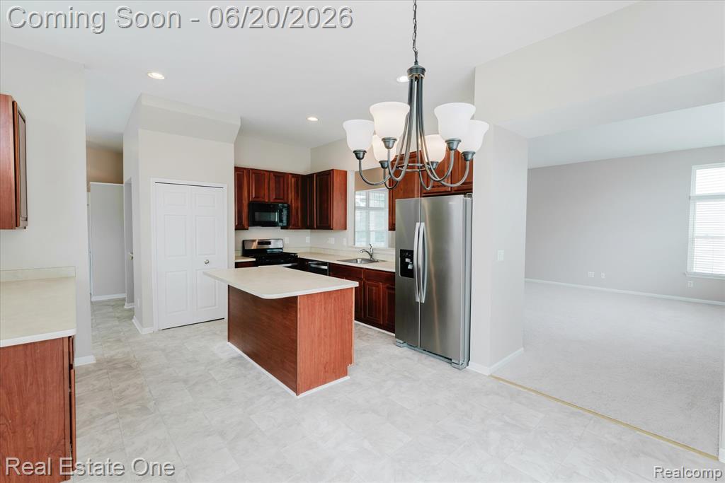 1537 Chapleau Drive, Ann Arbor, MI 48103 — Photo 16