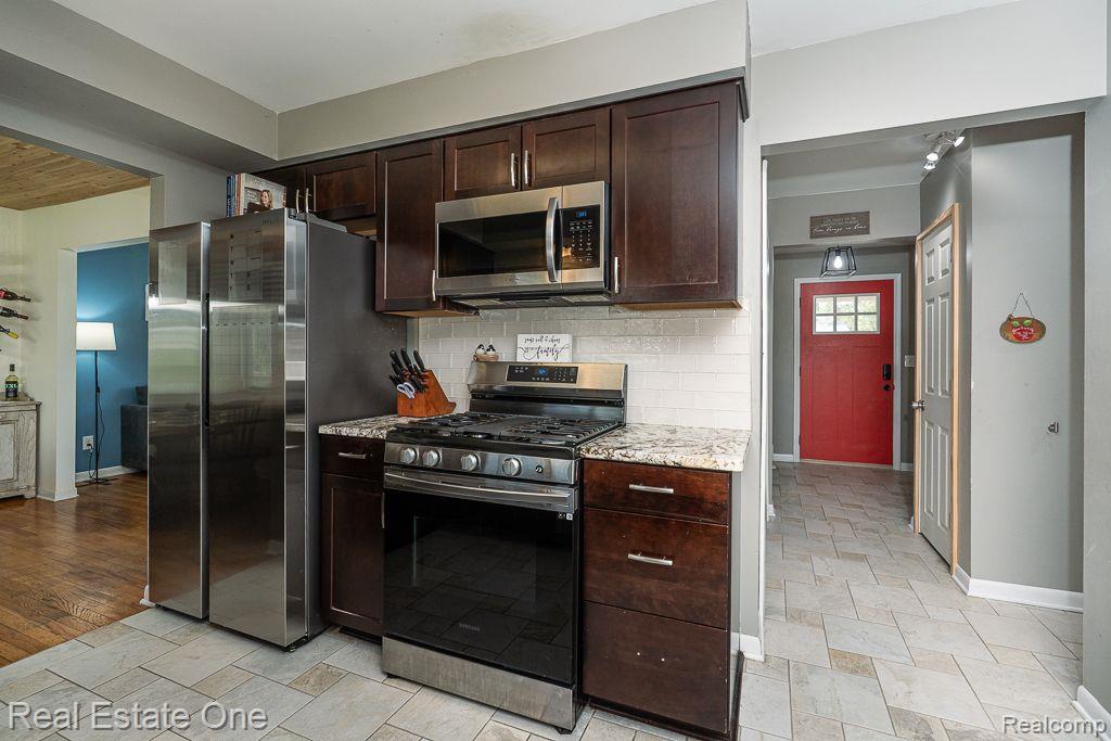 53416 Bellamine Drive, Shelby Twp, MI 48316 — Photo 15