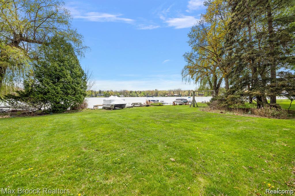 6351 Alden Drive, West Bloomfield, MI 48324 — Photo 34