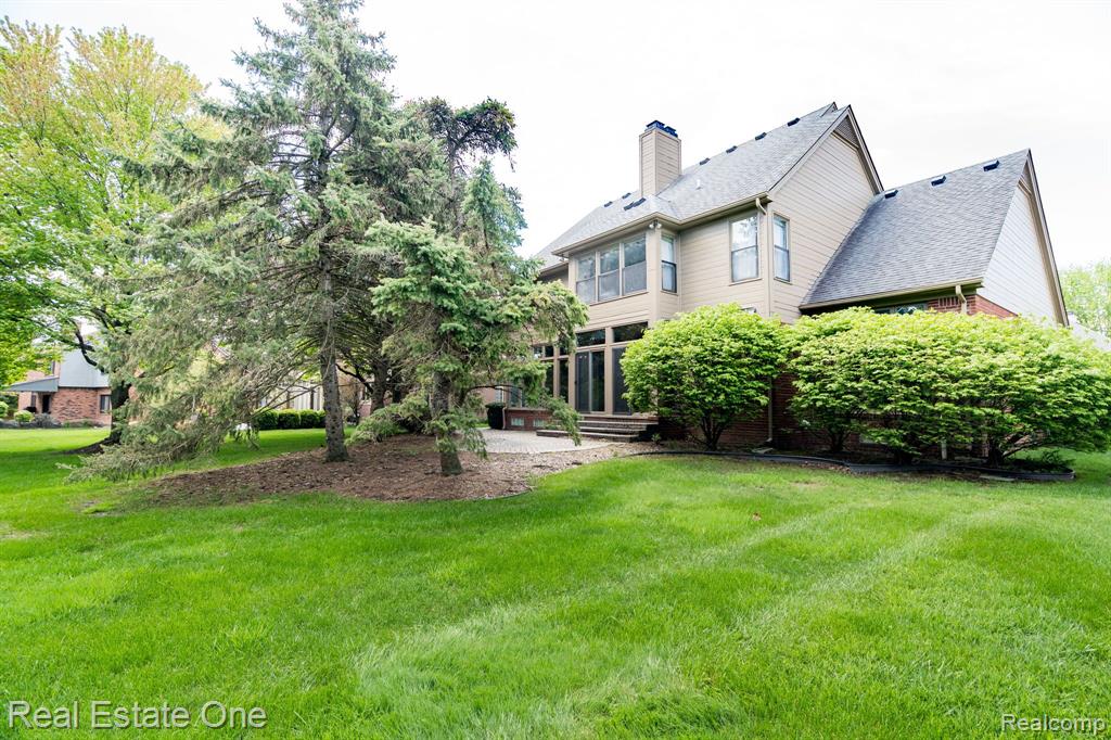 4458 HYCLIFFE Drive, Troy, MI 48098 — Photo 43