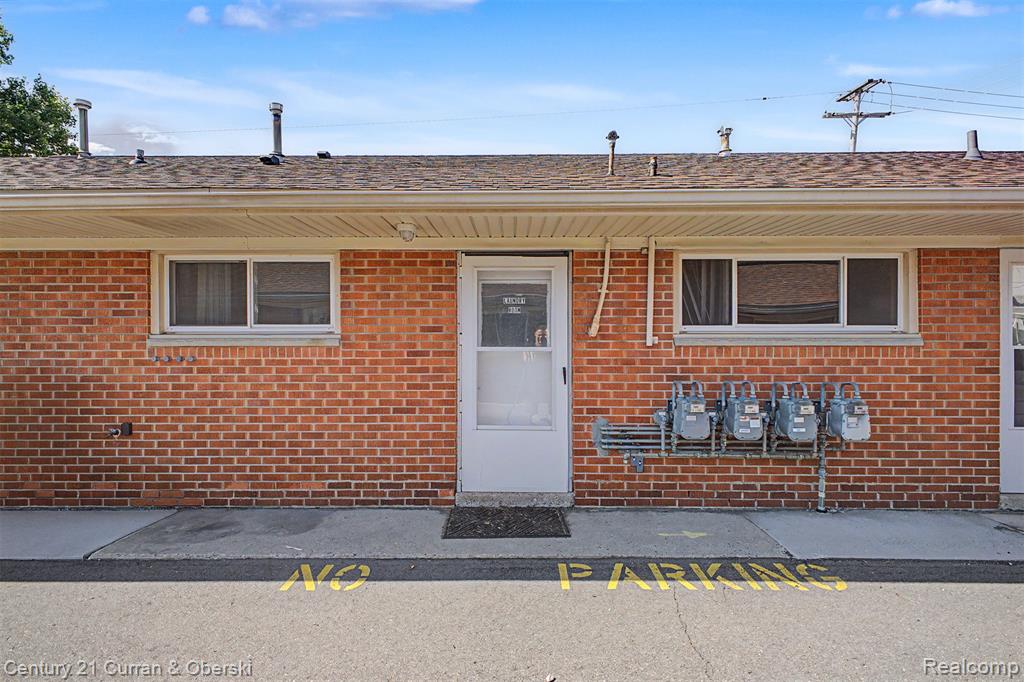 4222 Drouillard Street, Lincoln Park, MI 48146 — Photo 17