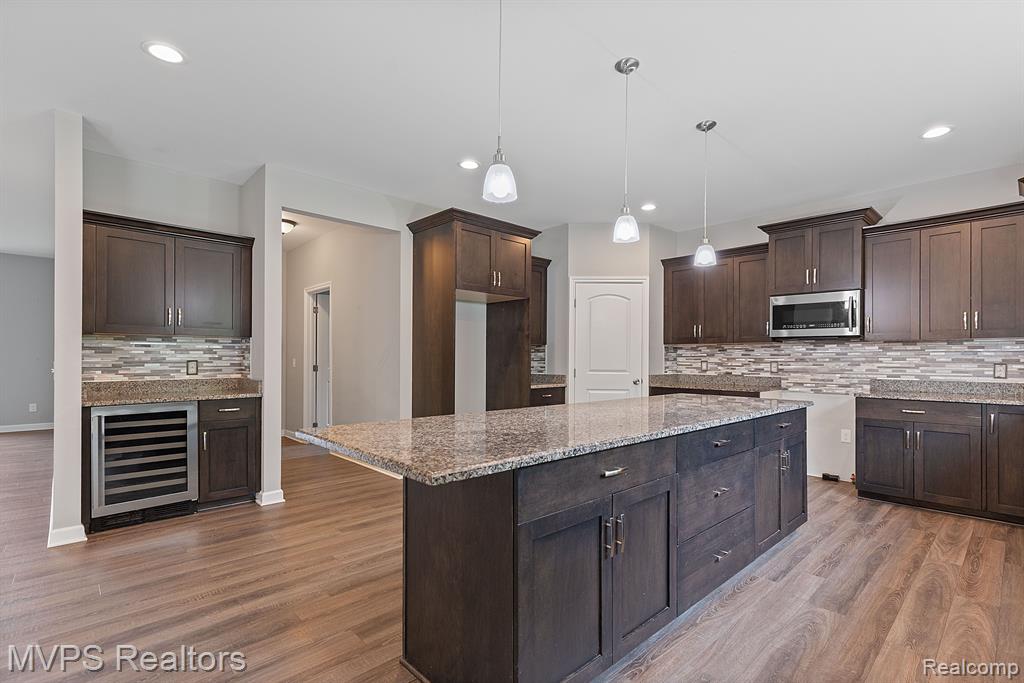 5325 SHOREWOOD Drive, Fort Gratiot, MI 48059 — Photo 18