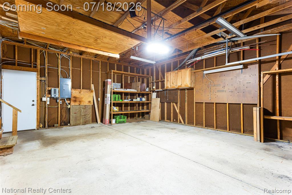 9175 Pennfield Avenue, White Lake, MI — Photo 30