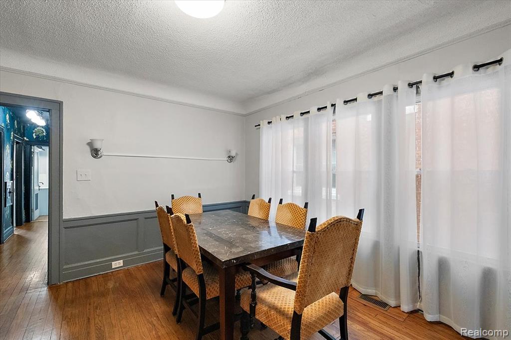 2256 W Philadelphia Street, Detroit, MI 48206 — Photo 39