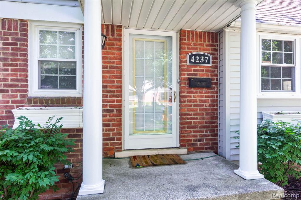 4237 Wakefield Road, Berkley, MI 48072 — Photo 5