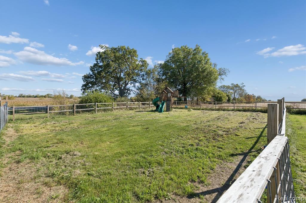 4121 Sheridan Road, MI 48433 — Photo 59