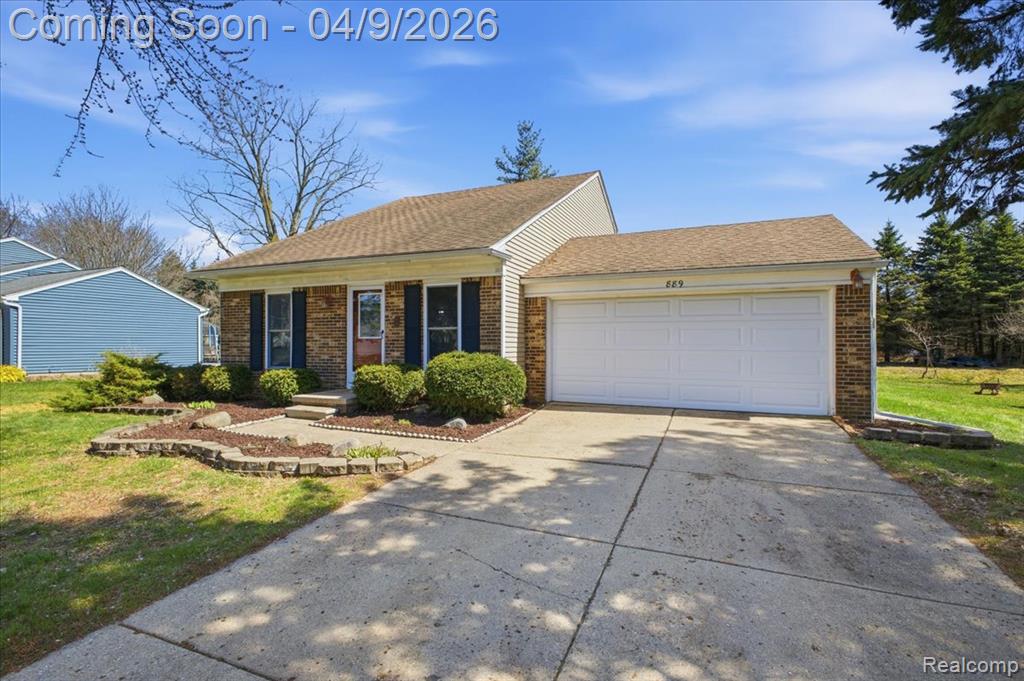 889 Hadley Road, Rochester Hills, MI 48333 — Photo 3