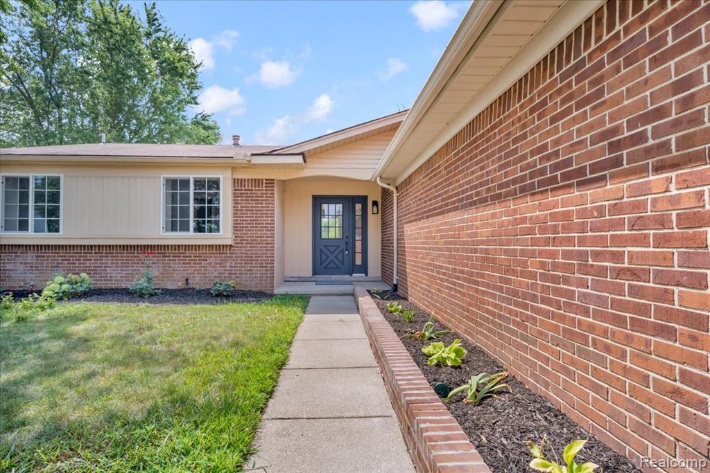 5347 Timber Ridge Trail, Clarkston, MI — Photo 5