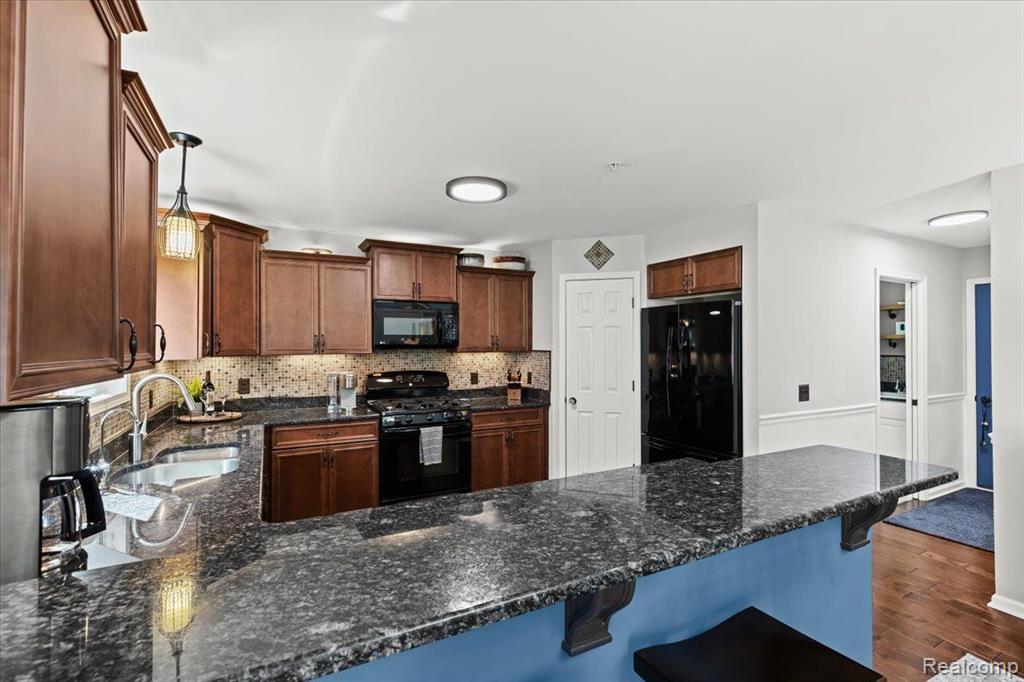 4583 SPRING MOUNTAIN Drive, Brighton, MI 48116 — Photo 10
