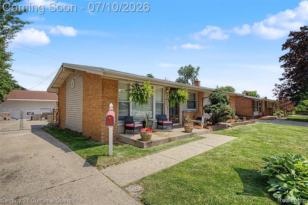 1596 W 13 Mile Road, Madison Heights, MI 48071 — Photo 27