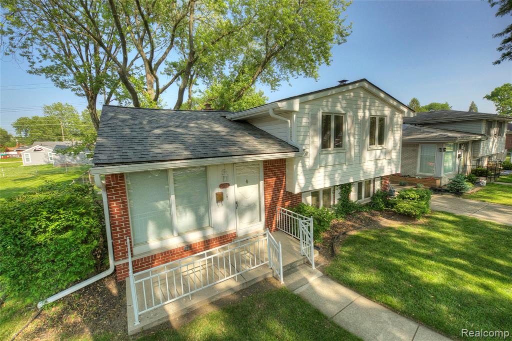 5489 Academy Street, Dearborn Heights, MI 48125 — Photo 70