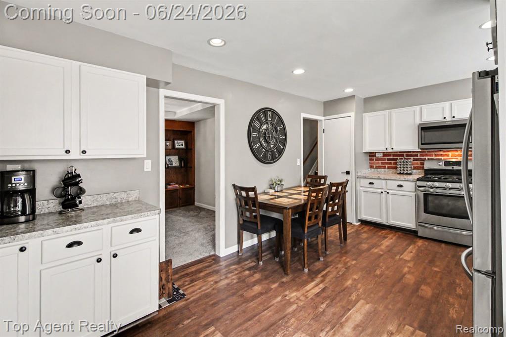 41636 Tetley Drive, Sterling Heights, MI 48313 — Photo 6