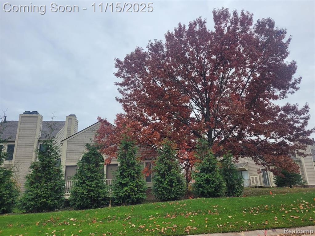 909 Tartan Trail, Bloomfield Hills, MI 48304 — Photo 33