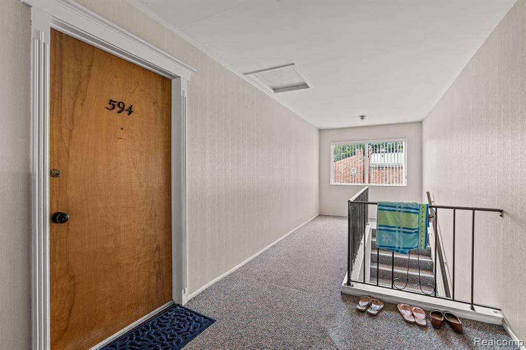 29594 HOOVER Road, Warren, MI 48093 — Photo 2