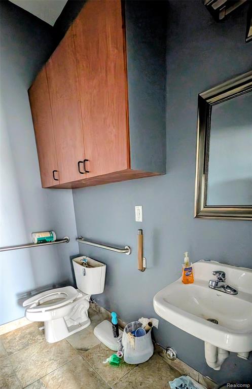 832 S Main Street, Lapeer, MI 48446 — Photo 11