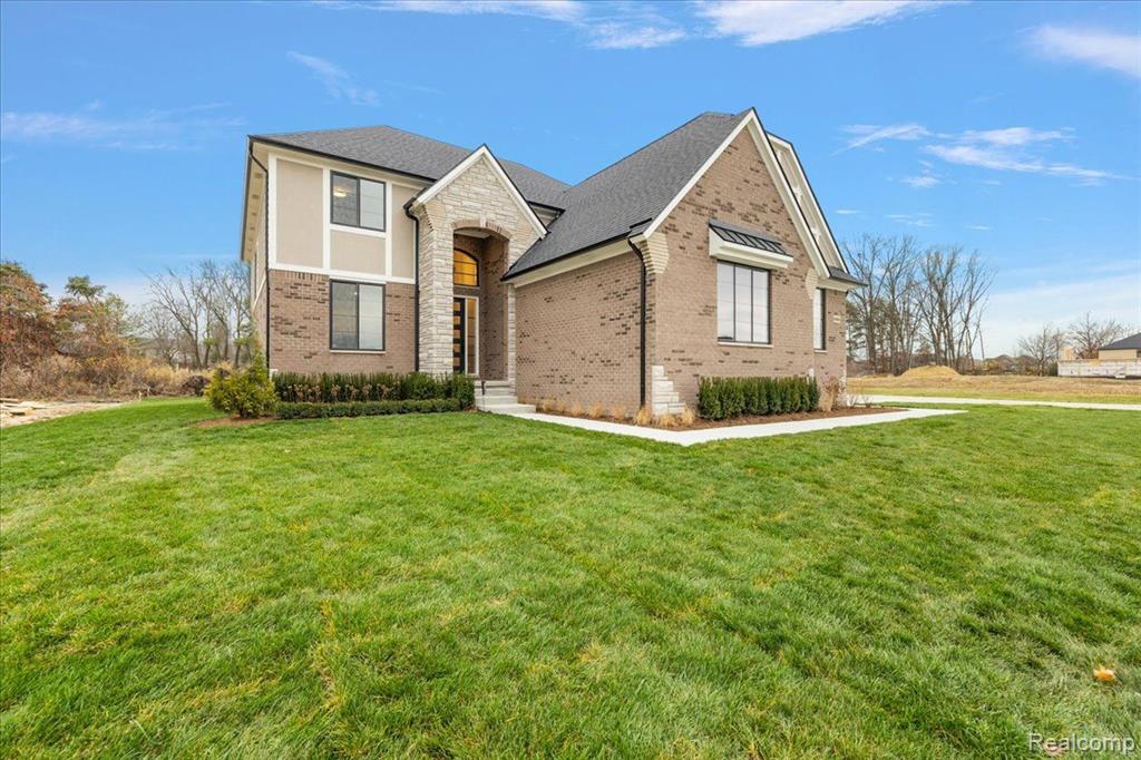 50896 MISTWOOD Drive, Macomb, MI 48042 — Photo 2