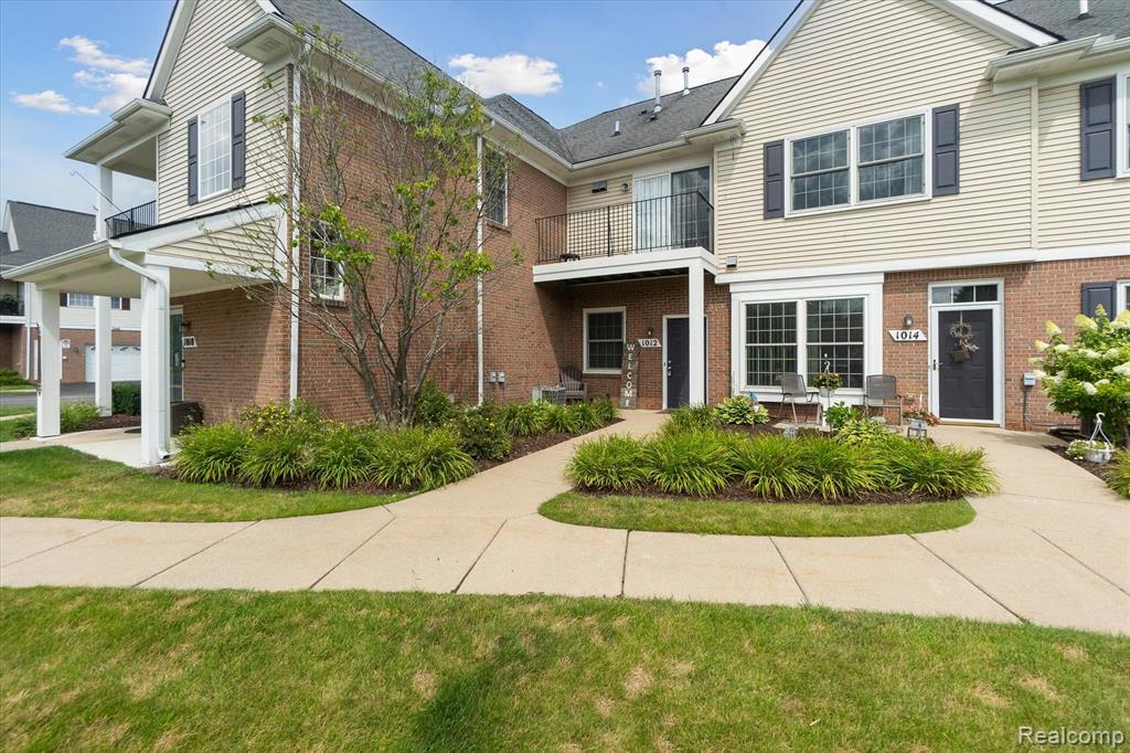1012 SHIAWASSEE Circle, Howell, MI 48843 — Photo 4
