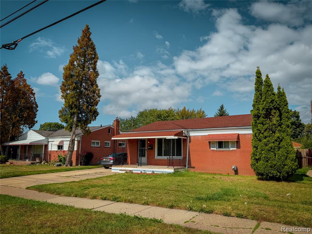 4801 E 13 Mile Road, Warren, MI 48092 — front exterior