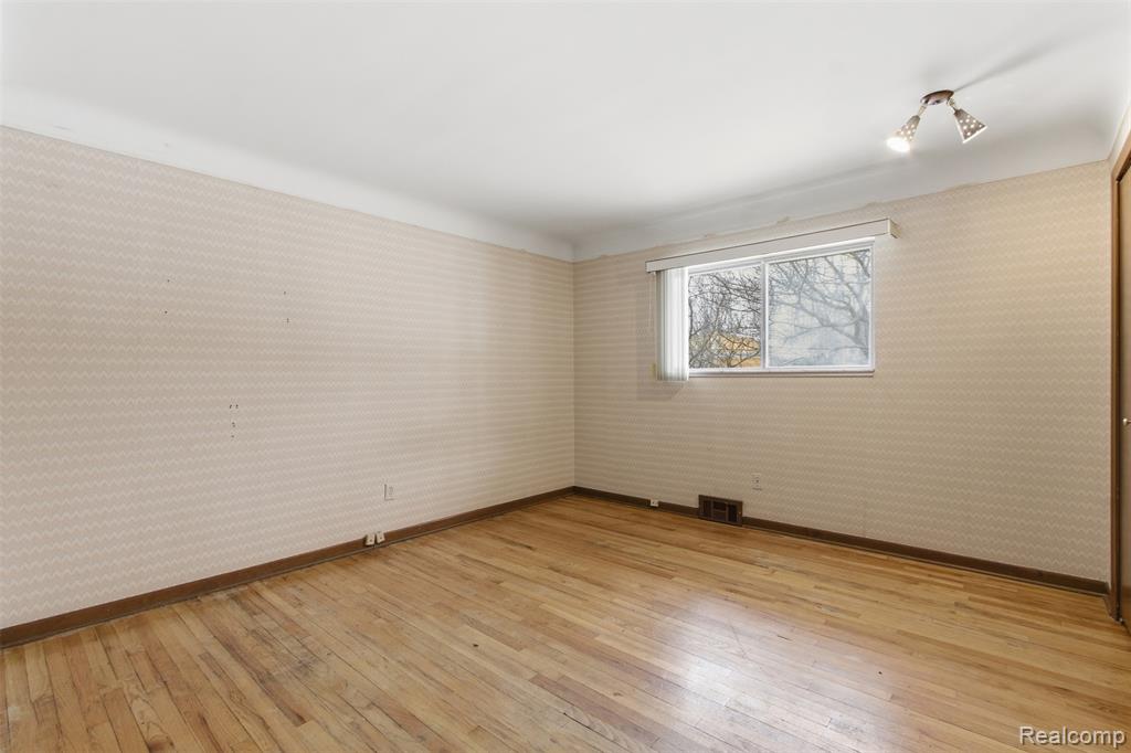 6525 Norton Drive, Troy, MI 48085 — Photo 20