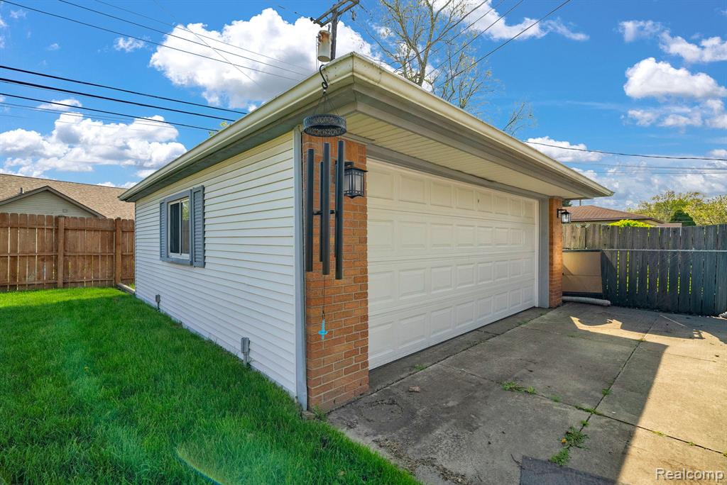 9749 Sylvester Street, Taylor, MI 48180 — Photo 47