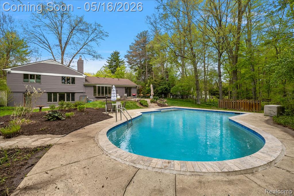 28455 Wellington Street, Farmington, MI 48334 — Photo 16