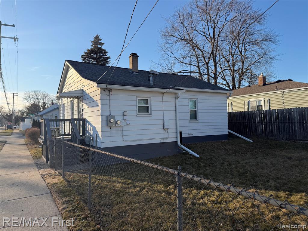 27304 Delton, Madison Heights, MI 48071 — Photo 3