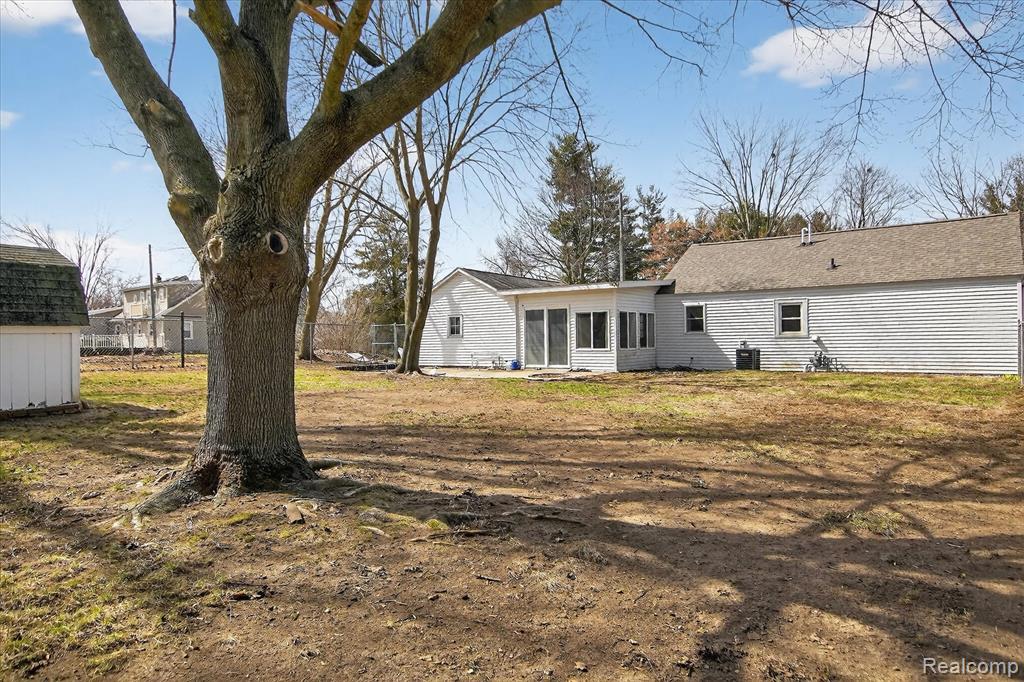 161 Bailey Drive, Adrian, MI 49221 — Photo 38