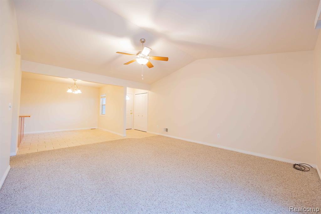 37575 N DIANNE Lane, New Boston, MI 48164 — Photo 6
