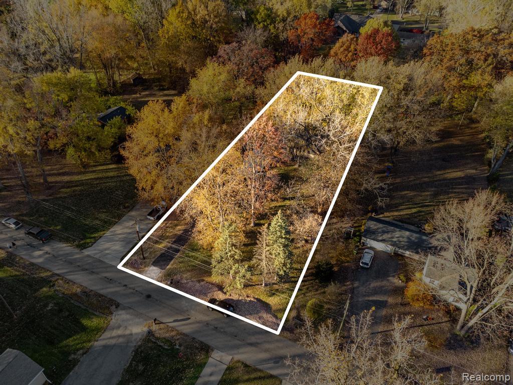 8695 Pacton Drive, Shelby Twp, MI 48317 — Photo 39