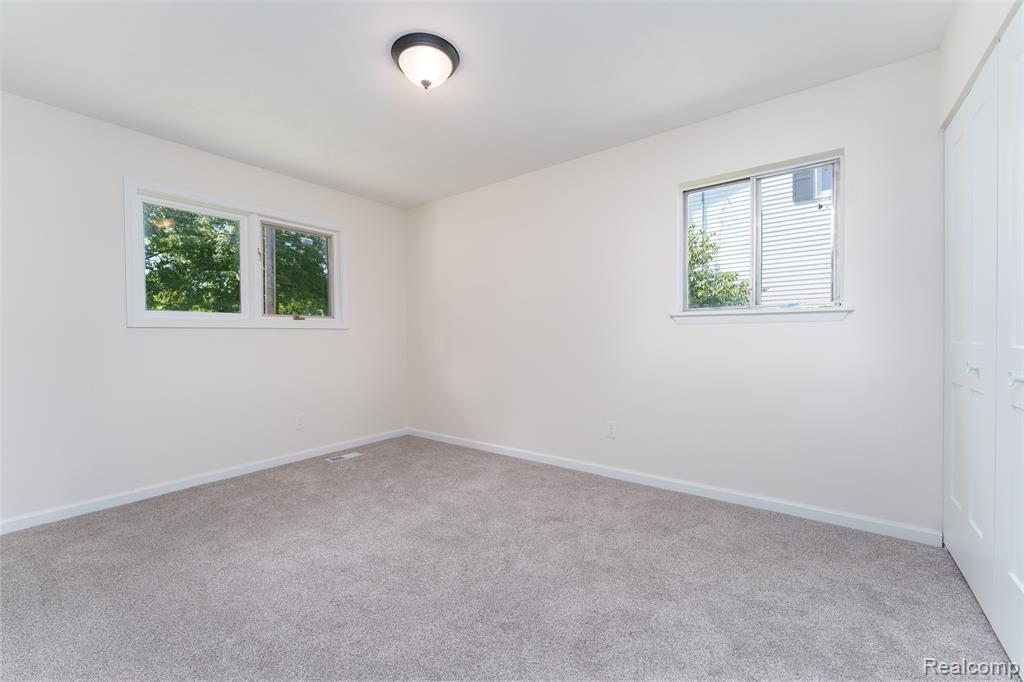 6201 Lerner Way, Lansing, MI 48911 — Photo 20